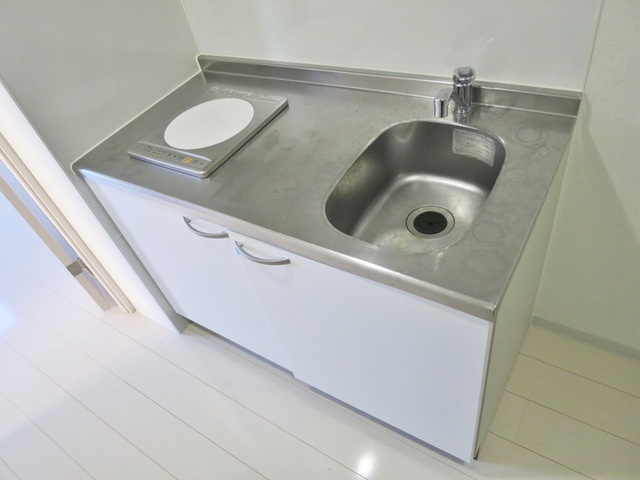 ミリアビタＮＯ２１のキッチン|ＩＨコンロ設置済みのキッチンです♪