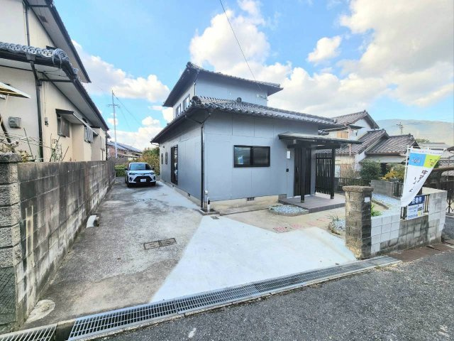 RESET HOUSE－リセットハウス小倉南区津田4丁目の外観|駐車3台可能♪玄関前も造成すれば＋軽1台増やせます♪