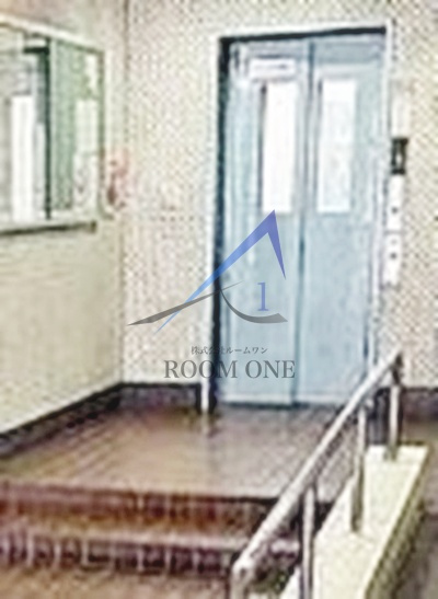 錦糸町一重ローヤルコーポのその他共用部分|エレベーターです。