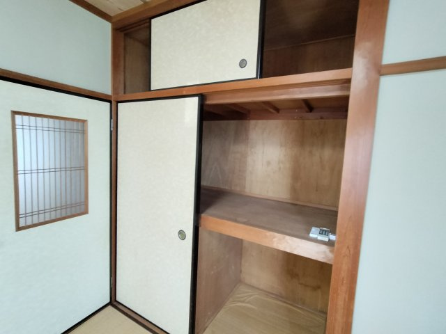 中ノ町戸建の収納