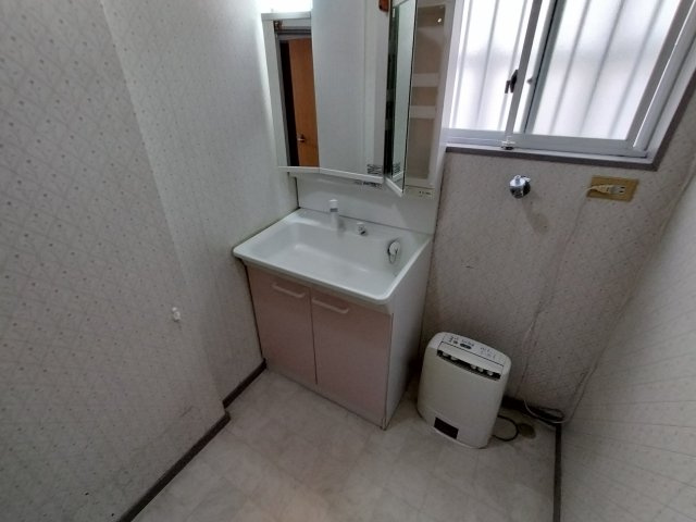 中ノ町戸建の洗面所