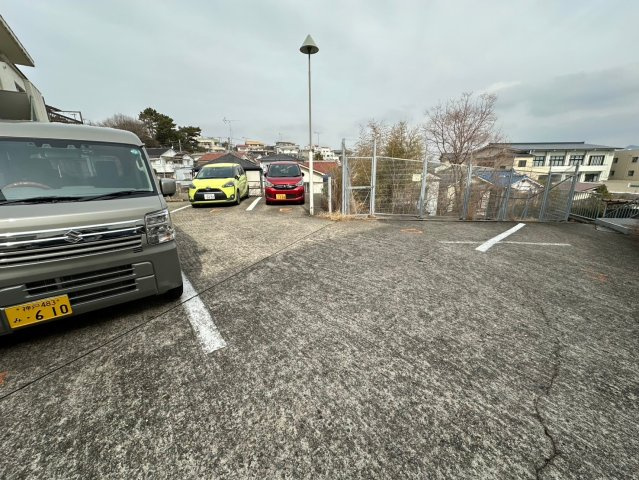 昭郷ツインハイツの駐車場