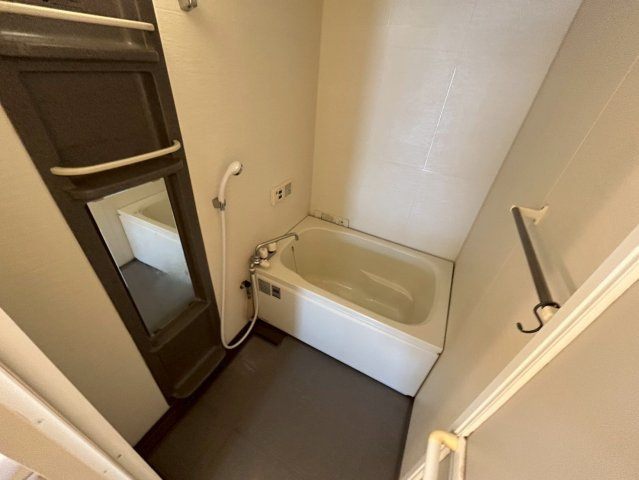 昭郷ツインハイツの浴室