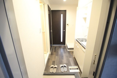 【玄関】 | サンコービル