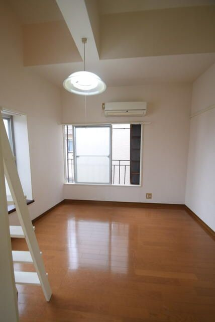 アライハイツの寝室