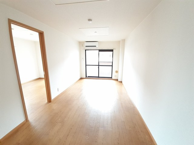 サンライズヴィラひたち野Ａ棟の居間・リビング|居室・リビング