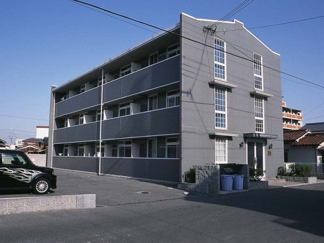 レオパレス天神の外観