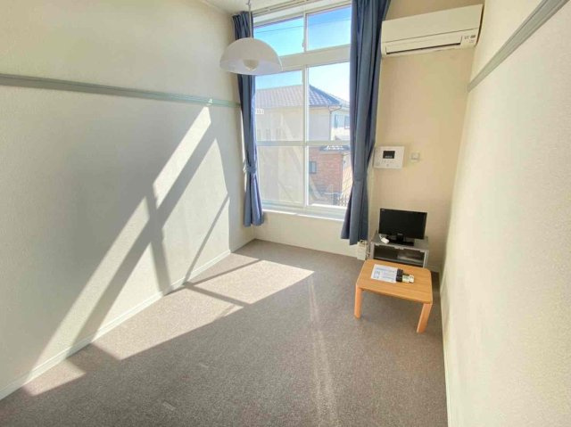 加古川市尾上町安田のアパートの居間・リビング