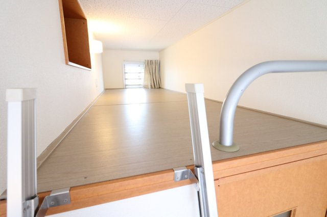 神戸市北区鈴蘭台南町３丁目のアパートのその他|広々したロフトで使い方は自由自在