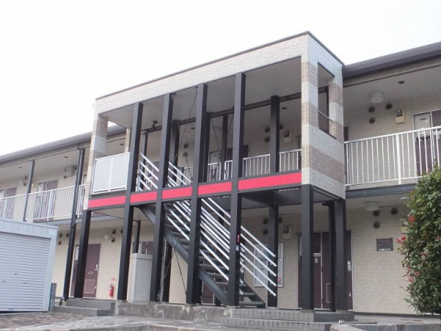 レオパレスクレド六甲の外観