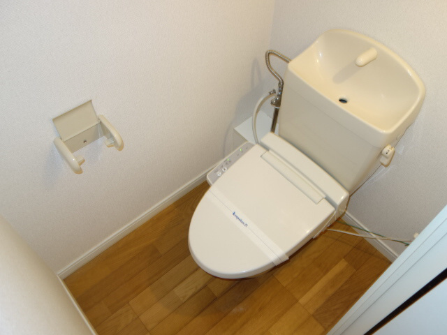 明石市大久保町西脇のアパートのトイレ