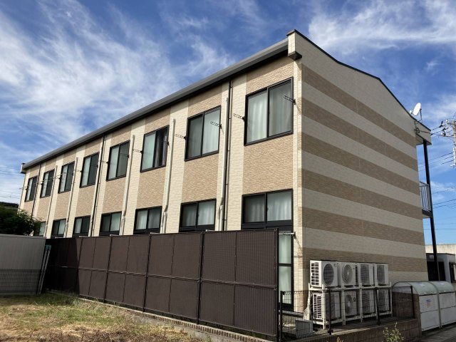 神戸市西区玉津町西河原のアパートの外観