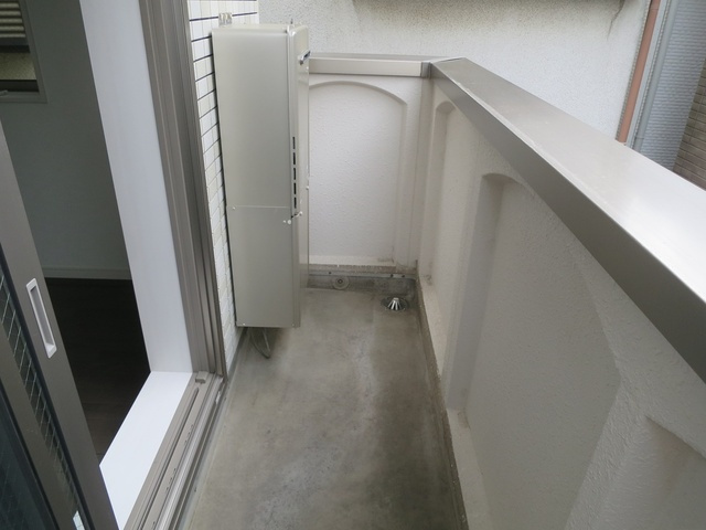 ＳＤコートのバルコニー|お洗濯ものも十分干せる広々バルコニーです♪