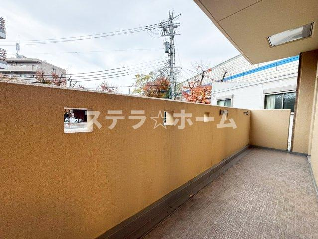 パレ千里壱号棟のバルコニー|陽当たり良好なバルコニーです