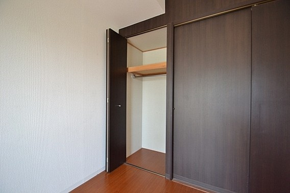 ベルフェリーク新神戸　（アーバネックス新神戸）の収納