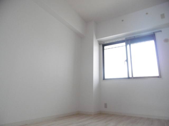 アーバンライフ本山中町の洋室