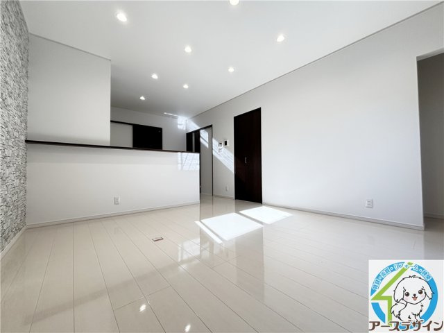 エフコート松江Bの居間・リビング