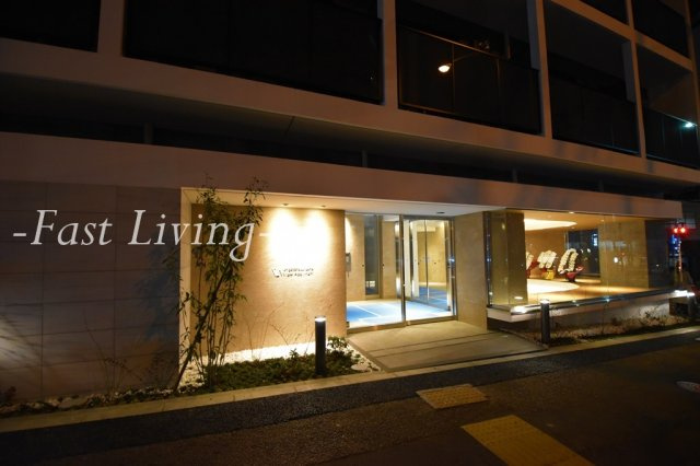 市谷仲之町ビューアパートメントの外観