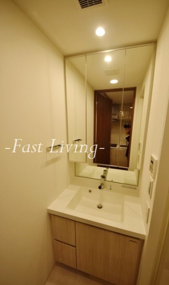 市谷仲之町ビューアパートメントの洗面所