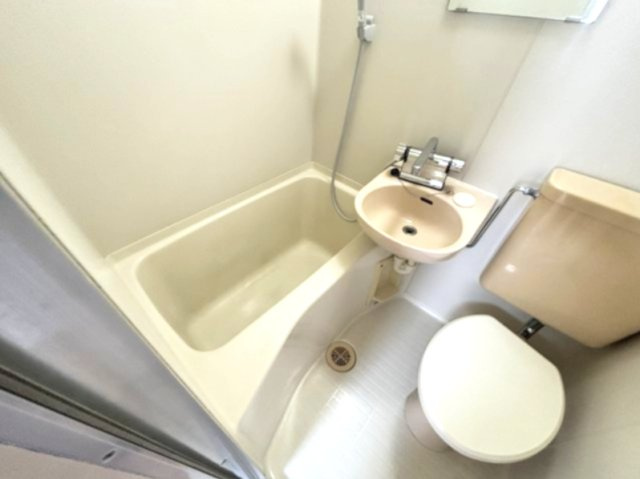 ウエストイン六甲の浴室