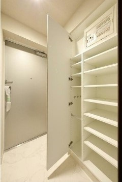 【収納】 | LIBR GRANT 西新宿EAST | シューズボックス完備！
