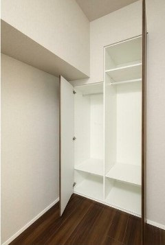 【収納】 | LIBR GRANT 西新宿EAST | クローゼット完備。