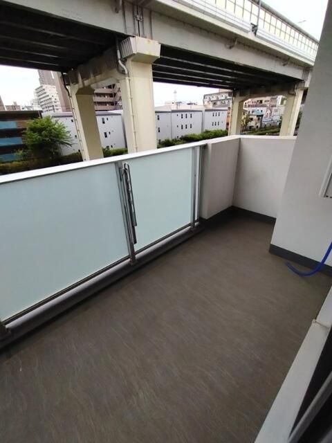 ティーエイチワンのバルコニー