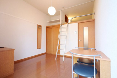 【居間・リビング】 | レオパレスカトレア