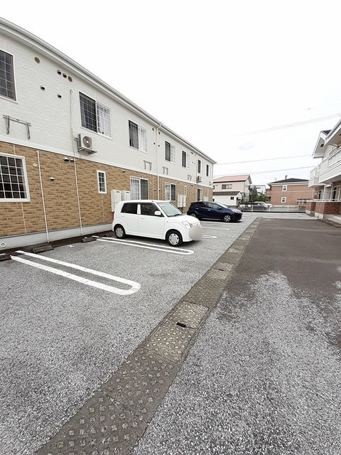 アヴァン　パルク　Ｓの駐車場|駐車場