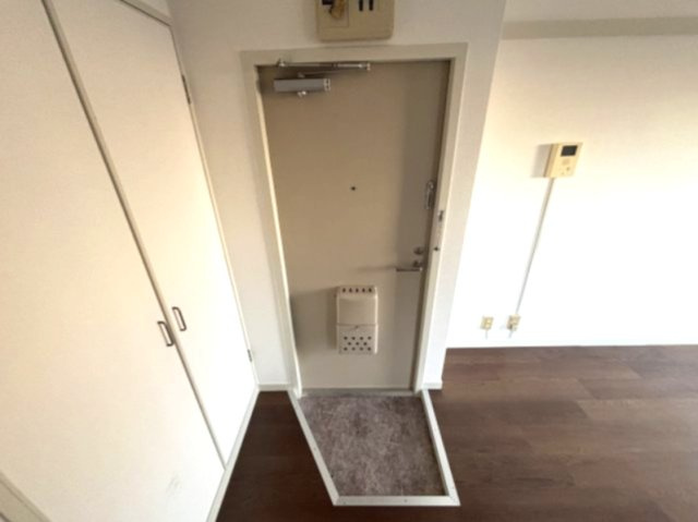 六甲トワニハウスの玄関