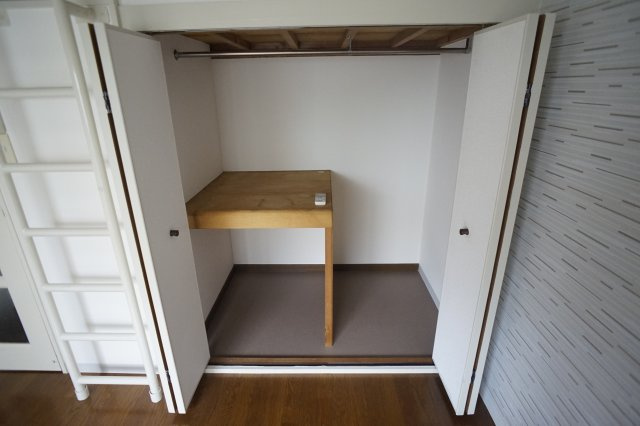 プレアール東生駒の収納