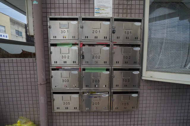 プレアール東生駒のエントランス