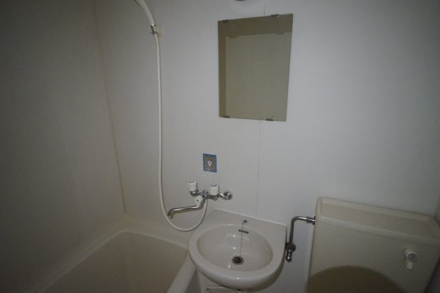 プレアール東生駒の洗面所