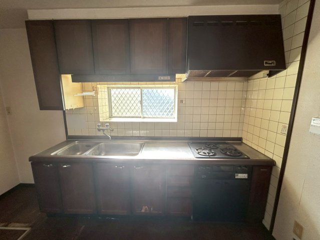 大網白里市南横川　中古戸建のキッチン