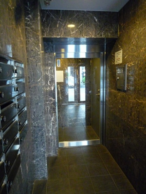 【エントランス】 | エルニシア亀戸