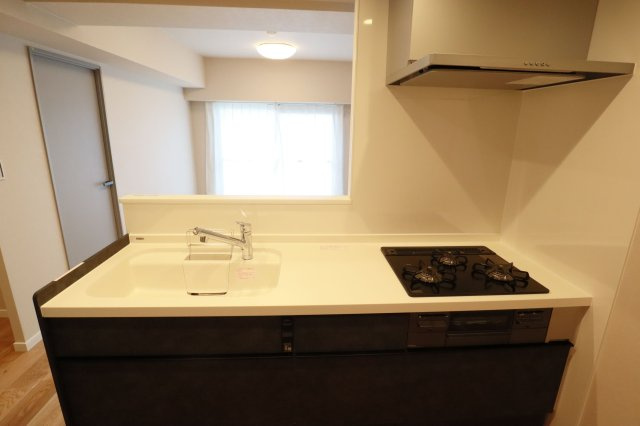 【キッチン】 | ロワールマンション高宮2 | 料理をしながら会話を楽しめるカウンターキッチンです