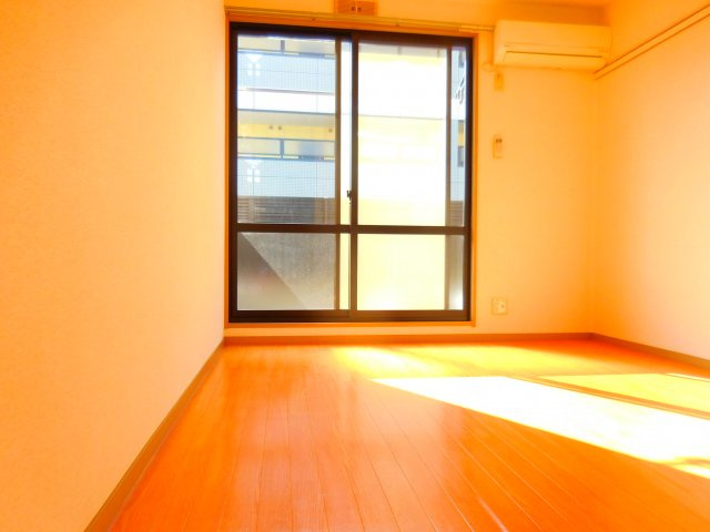 アクセスの内装