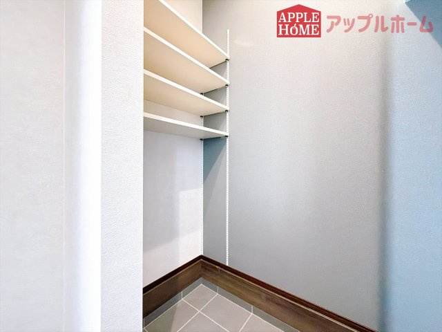 【新築住宅】熊谷市上之 第8期 全8棟の収納|土間収納あります♪