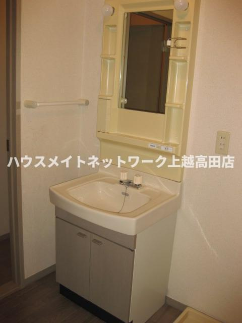 ヴィラ・アルペジオＢ棟の独立洗面台|洗面化粧台