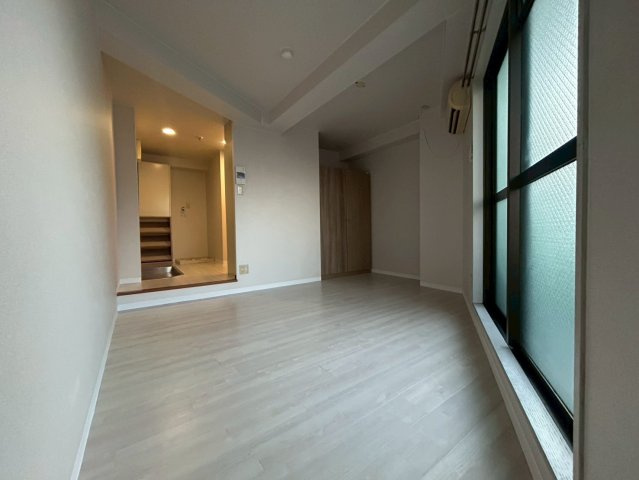 ナンバOMマンションの洋室