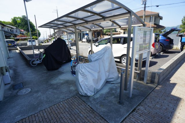 シャルム郡山のエントランス