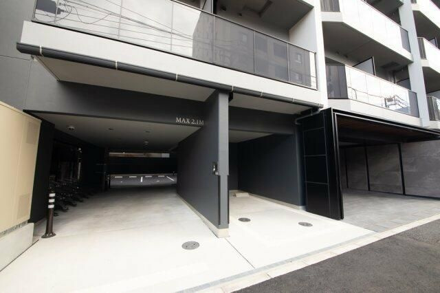 プラウドフラット月島アベニューの駐車場