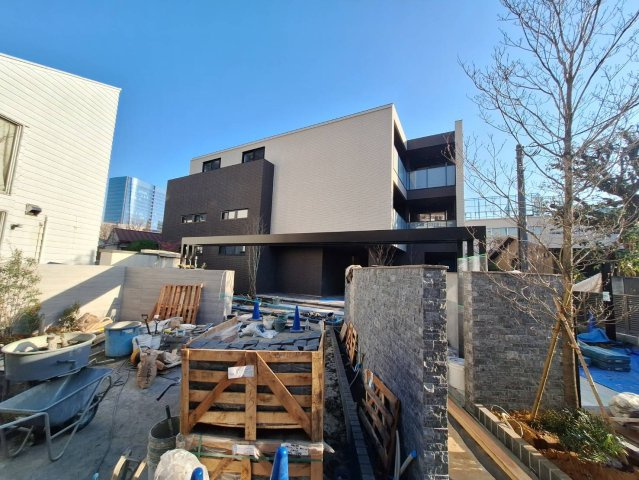 ガーデンコート大崎のエントランス