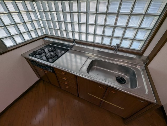 エスタ雲雀丘のキッチン