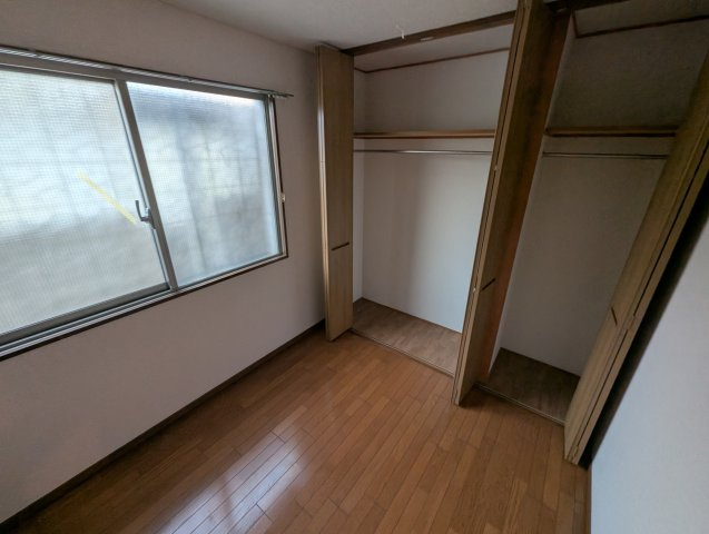 エスタ雲雀丘の寝室