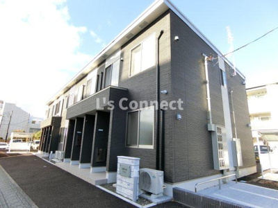 【外観】 | Ｓｐｉｃａ（スピカ） | 新築アパートです。