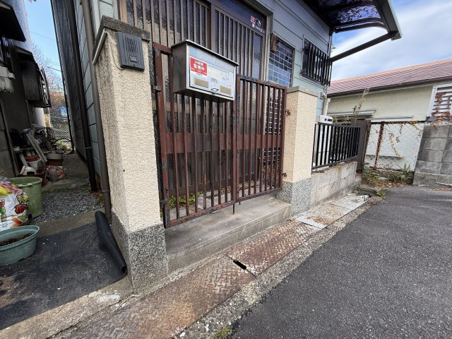ペディハウス箕面市桜井のエントランス