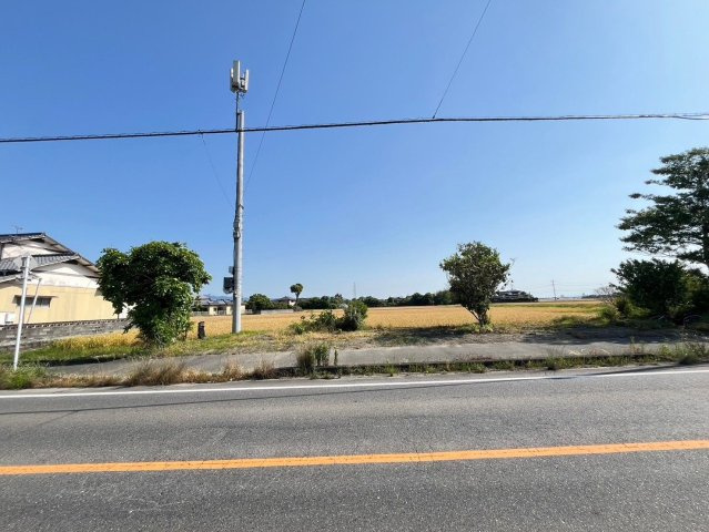 小郡市二タ　売り土地の前面道路含む現地写真|前面道路含む現地写真です