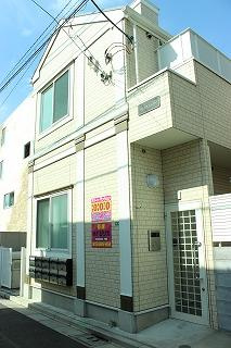 フェリスシェリーのエントランス|エントランス