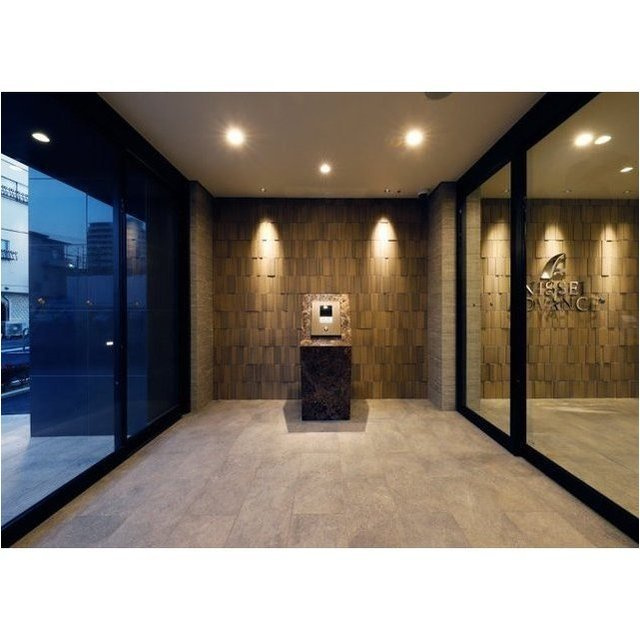 アドバンス北大阪ロワンの居間・リビング